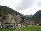 33 Andrea in esplorazione